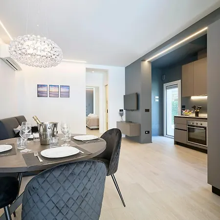 빌라 Luxury Ceccarini - Lungomare Con Parcheggio Privato 리치오네