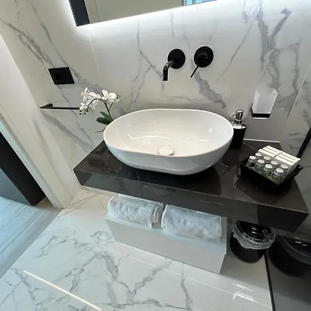 Luxury Ceccarini - Lungomare Con Parcheggio Privato Vila Riccione