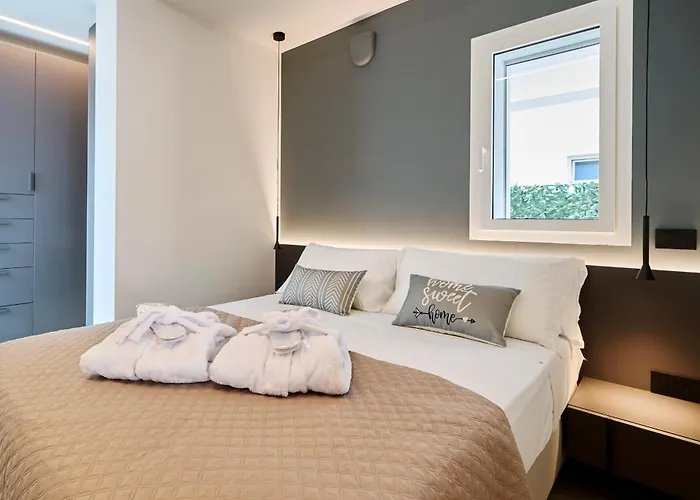 Villa Luxury Ceccarini - Lungomare Con Parcheggio Privato