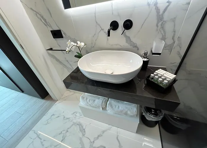 Luxury Ceccarini - Lungomare Con Parcheggio Privato Villa Riccione