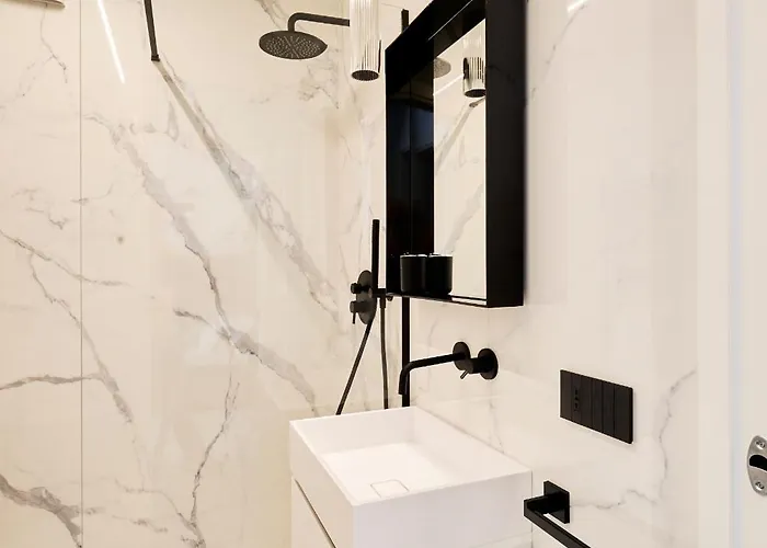 Luxury Ceccarini - Lungomare Con Parcheggio Privato *