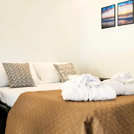 Luxury Ceccarini - Lungomare Con Parcheggio Privato *