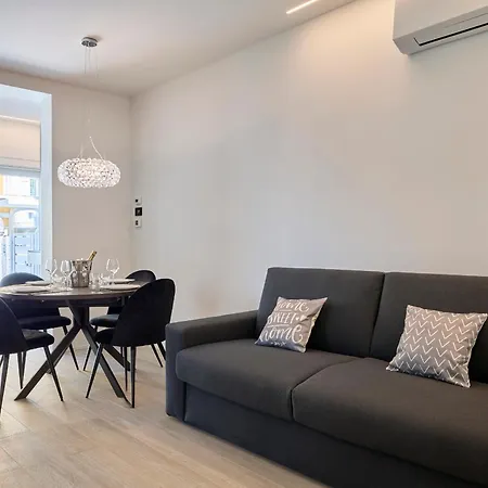 Luxury Ceccarini - Lungomare Con Parcheggio Privato וילה