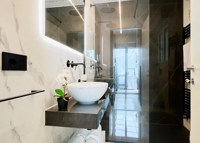 Luxury Ceccarini - Lungomare Con Parcheggio Privato 리치오네